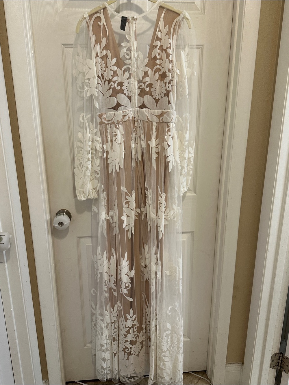 Windsor Nude Maxi Dress with White Floral Lace and Velvet Appliqué - Picture 4 of 5